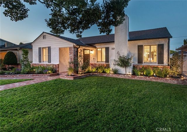 220 S Reese Place, Burbank