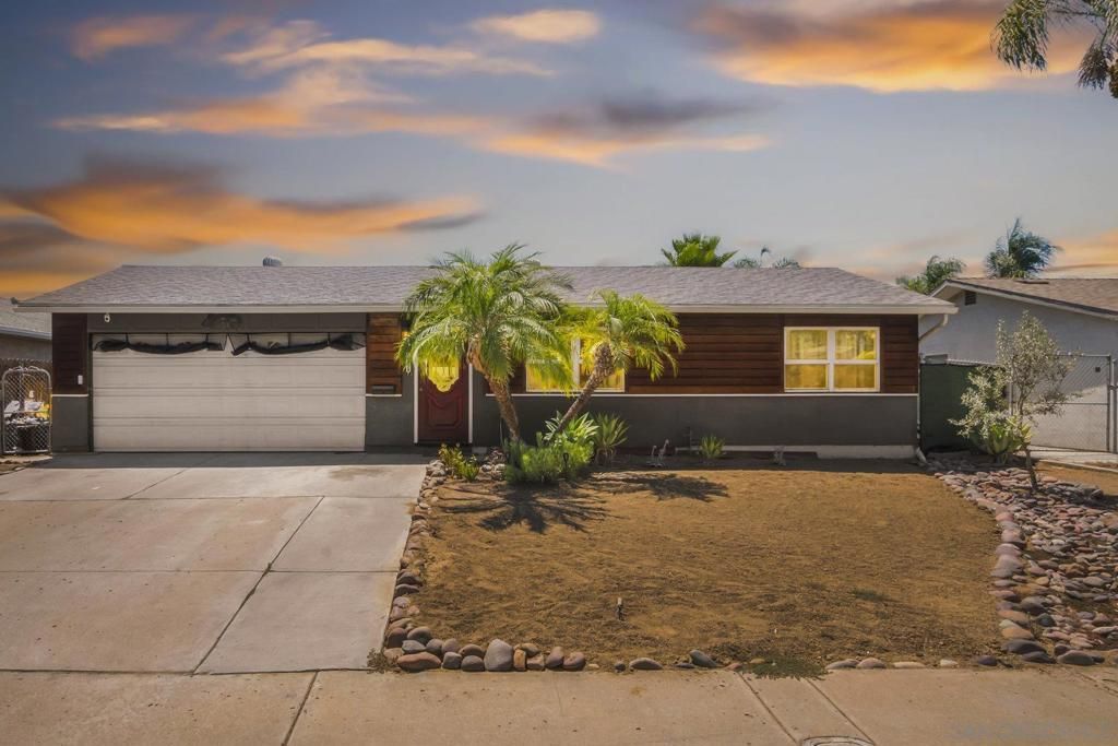 10020 Pino Dr, Lakeside