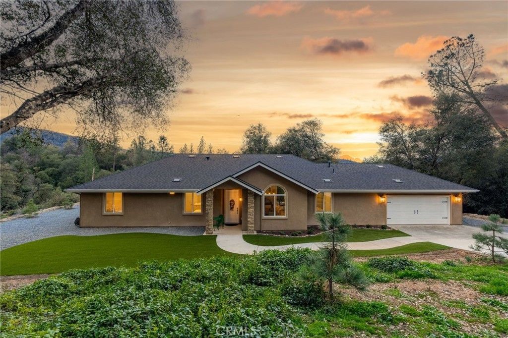 38614 Bon Veu, Oakhurst