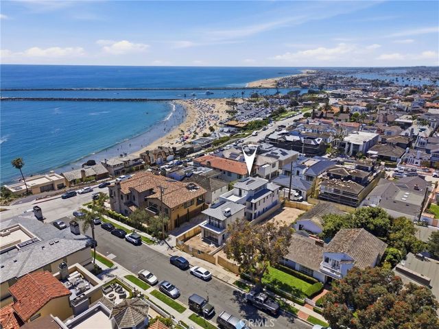 209 Narcissus Avenue, Corona Del Mar