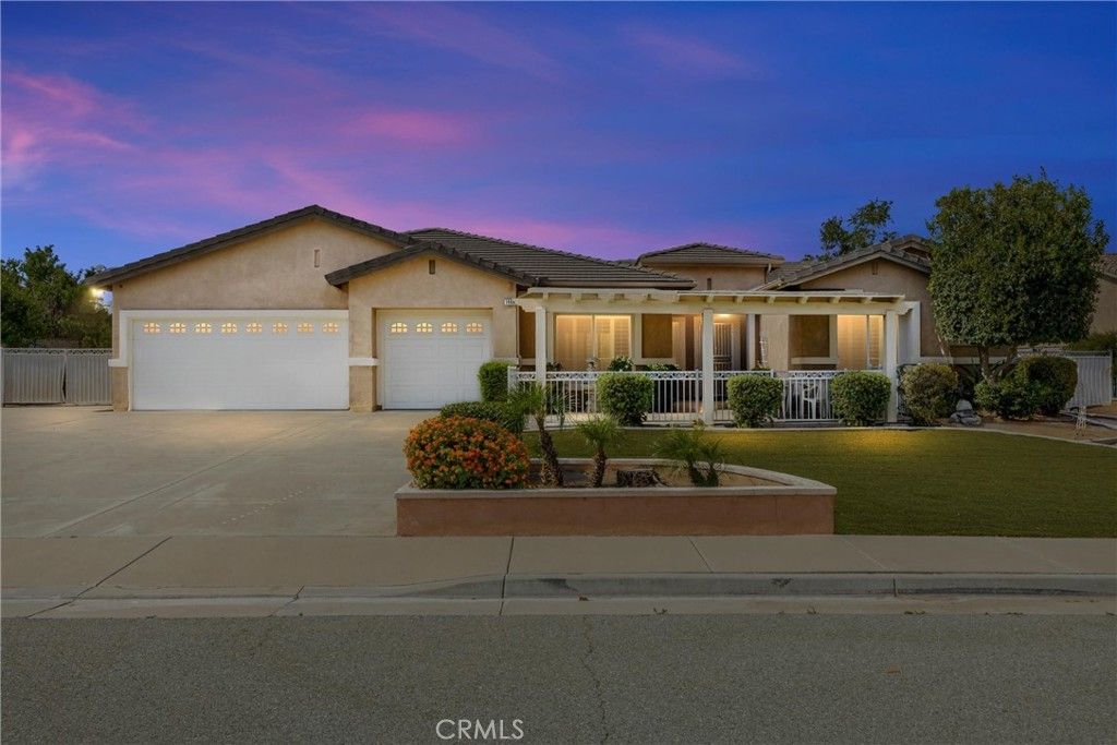 1469 Adam, Banning
