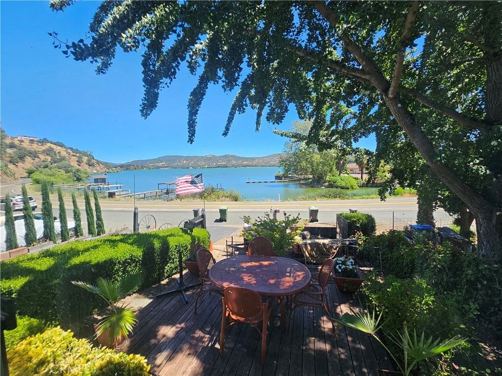 12022 E Highway 20, Clearlake Oaks
