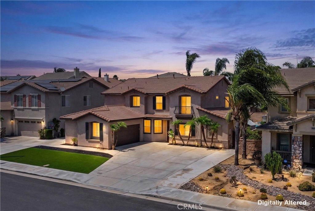 12330 Columbia, Eastvale
