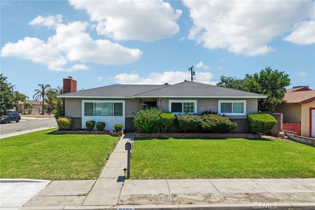 9929 Claremont, Bloomington