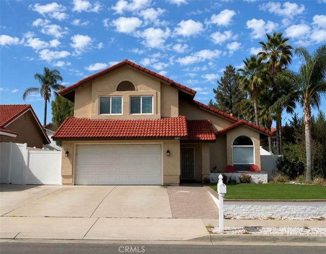 1503 Cresta, Corona