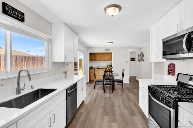 4077 Marcwade, San Diego