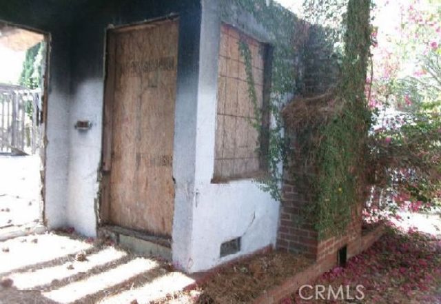 10544 Louisiana Avenue, Los Angeles