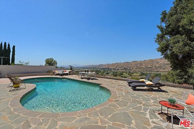 8977 Riderwood Drive, Sunland