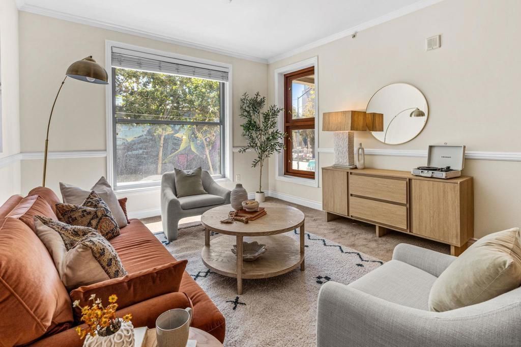 1150 J Street # 204, San Diego