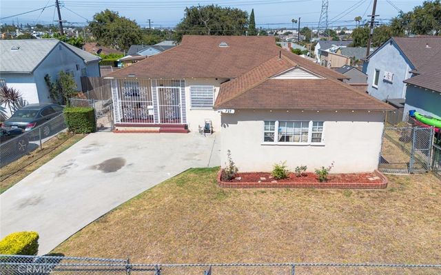 727 S Caswell, Compton