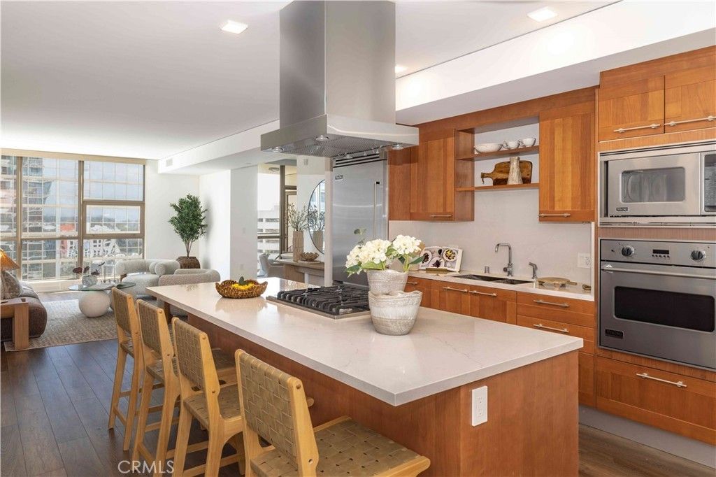 9 Macarthur Place # 1404, Santa Ana