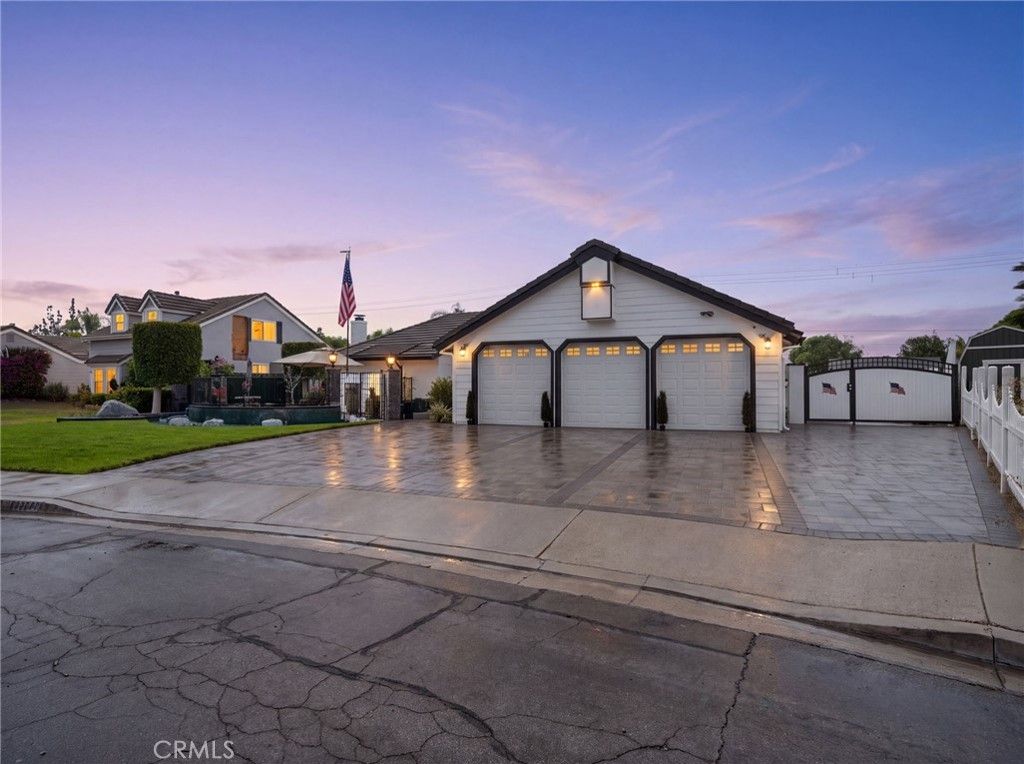 16740 Oak Burl, Yorba Linda