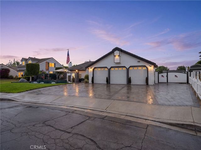 16740 Oak Burl, Yorba Linda
