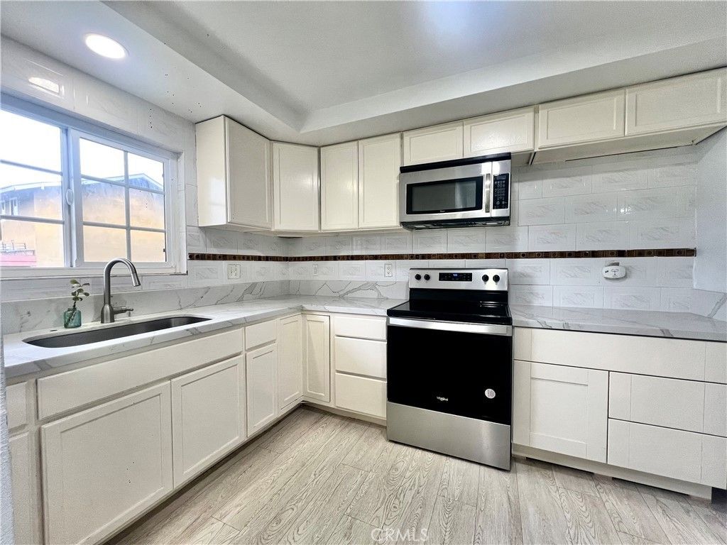 624 S Sullivan # 15d, Santa Ana