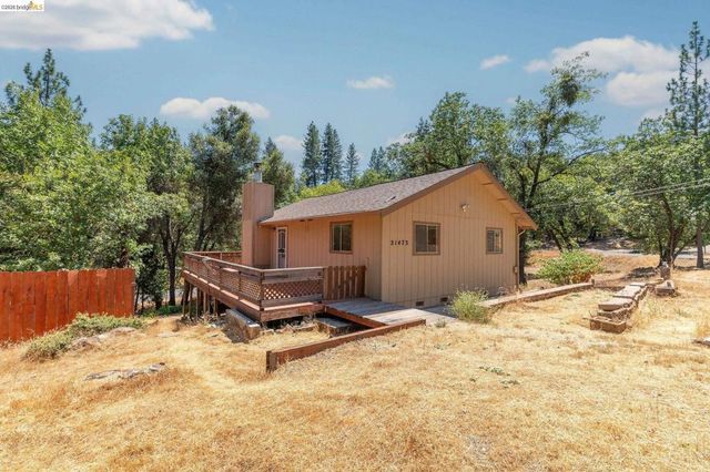 21473 Eel River Dr, Sonora