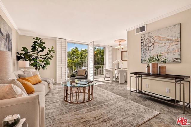 100 S Doheny Drive # 402, Los Angeles