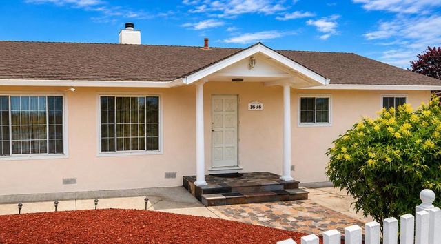 1696 Vallejo Street, Seaside