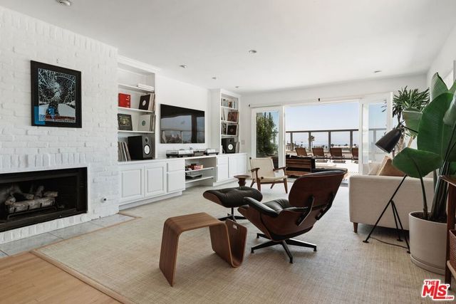 2431 3rd Street # 7, Santa Monica