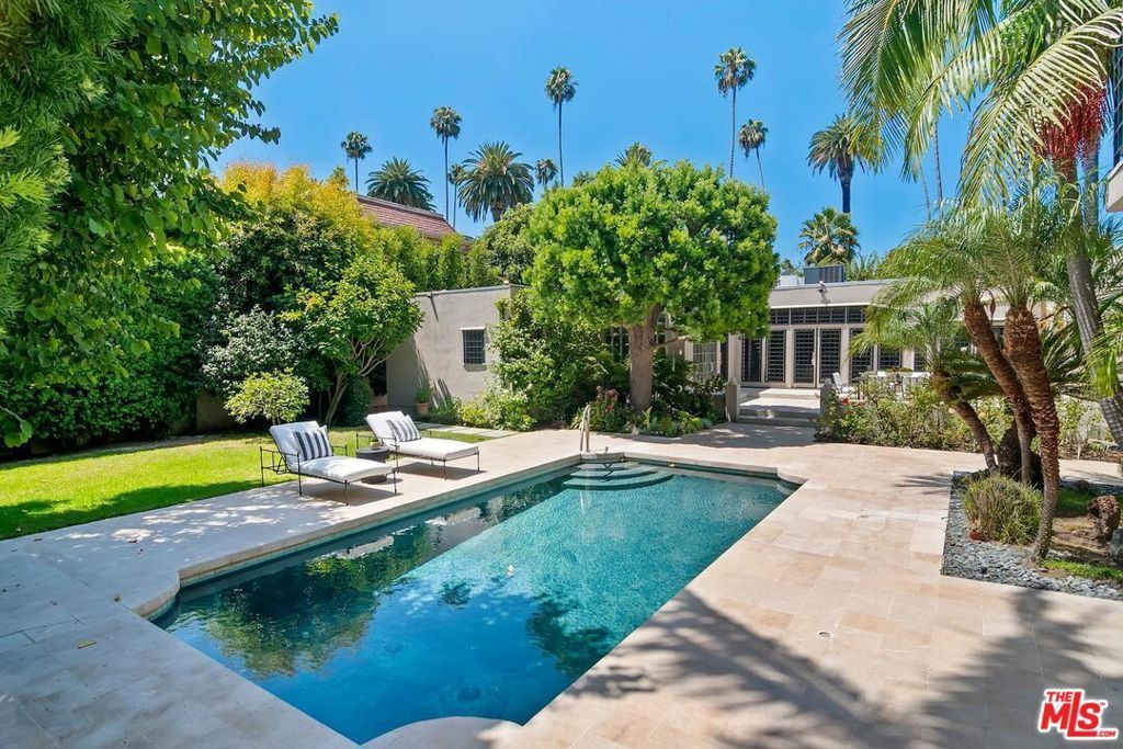 524 N Canon Drive, Beverly Hills