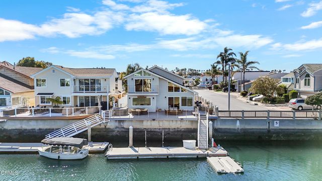 2230 Jamestown Lane, Oxnard