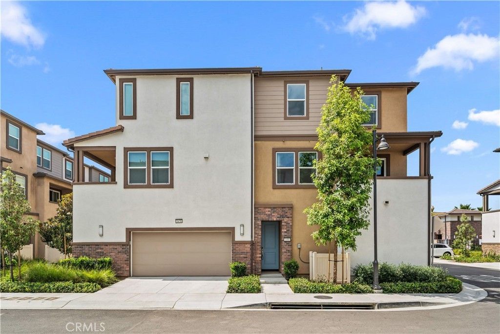 1480 Stratus Dr, Pomona
