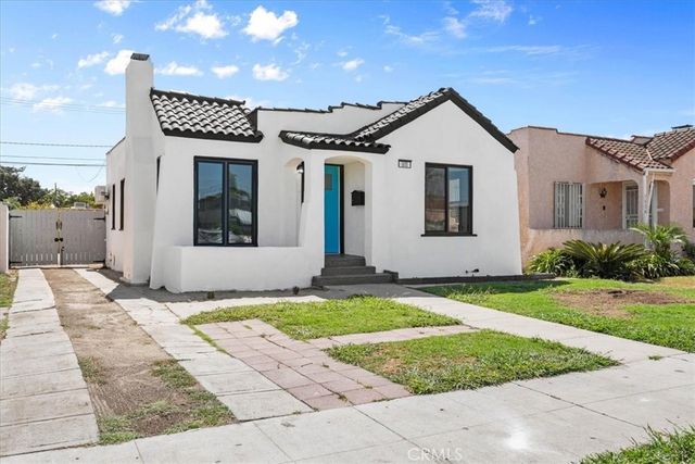 5820 S Van Ness, Los Angeles