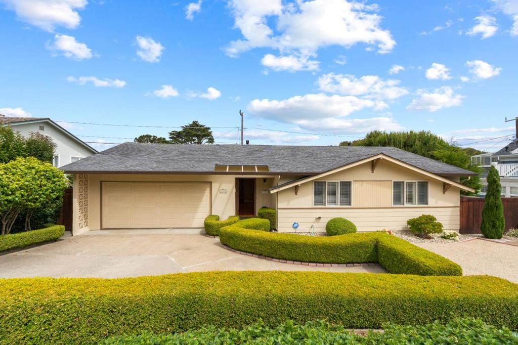 2160 David Avenue, Monterey