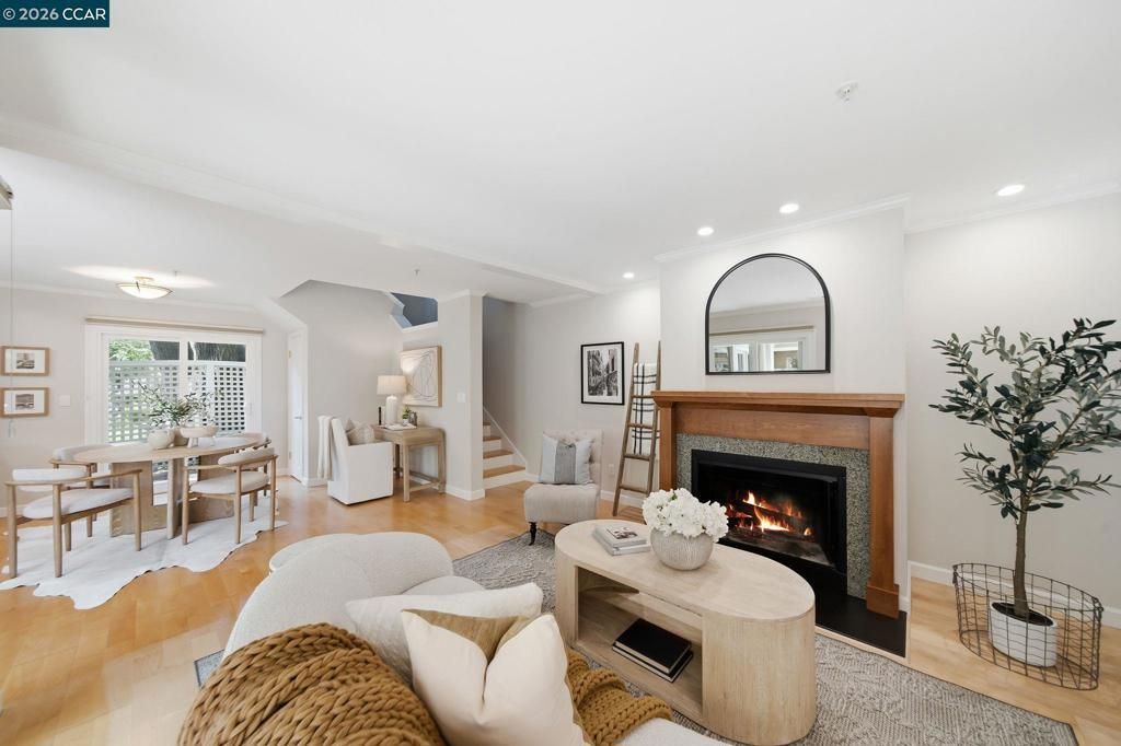 211 Kingston Way, Walnut Creek