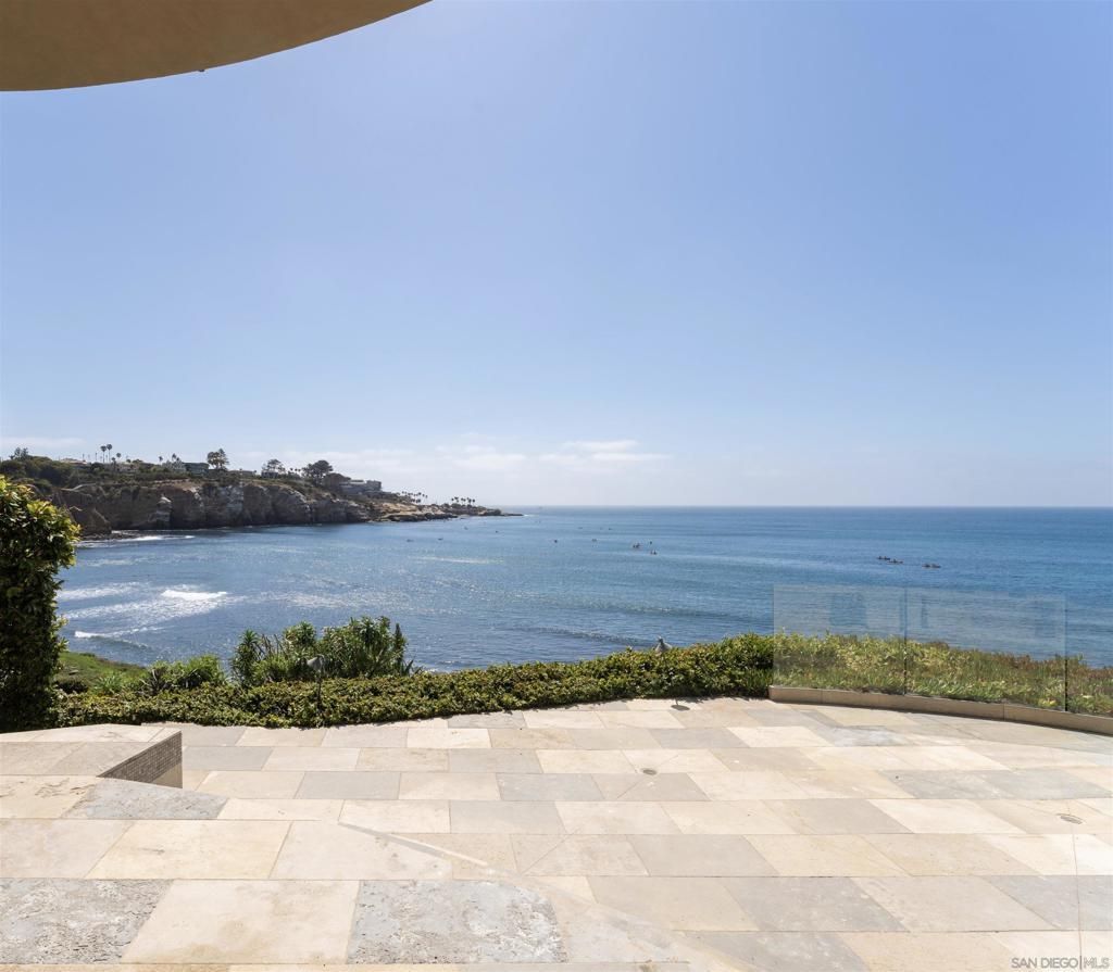 1828 Spindrift Dr, La Jolla