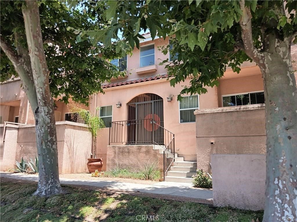 7320 Balboa Boulevard # 205, Lake Balboa