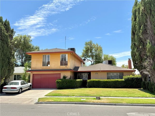 4934 E Floradora, Fresno