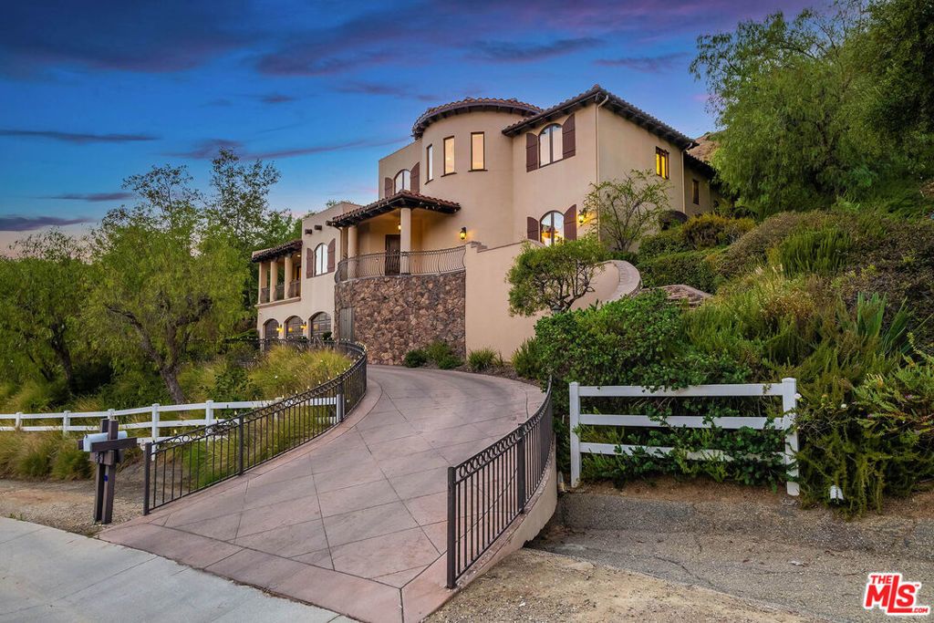 55 Coolwater Road, Bell Canyon