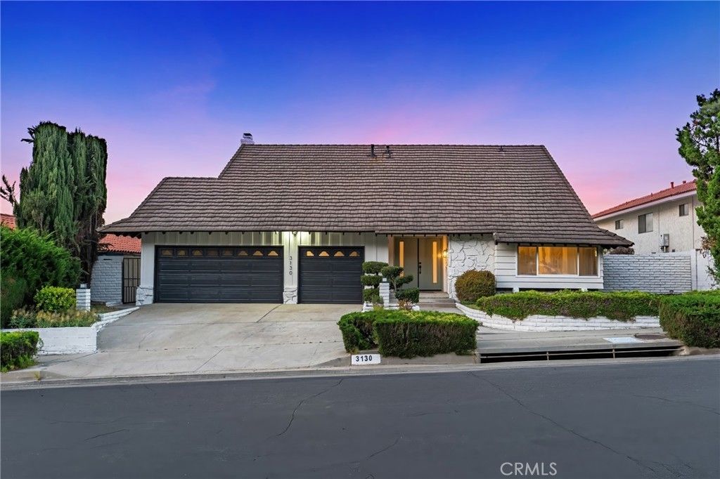 3130 Dolonita, Hacienda Heights