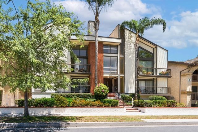 14159 Riverside Drive # 103, Sherman Oaks