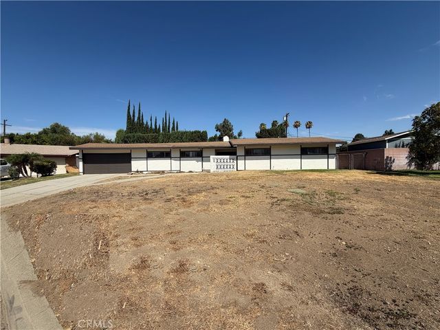 5748 Chelsea Court, Rialto