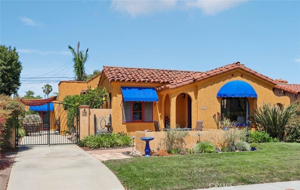 3721 Falcon Avenue, Long Beach