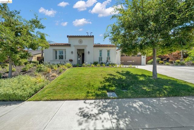 2277 Reserve Dr, Brentwood