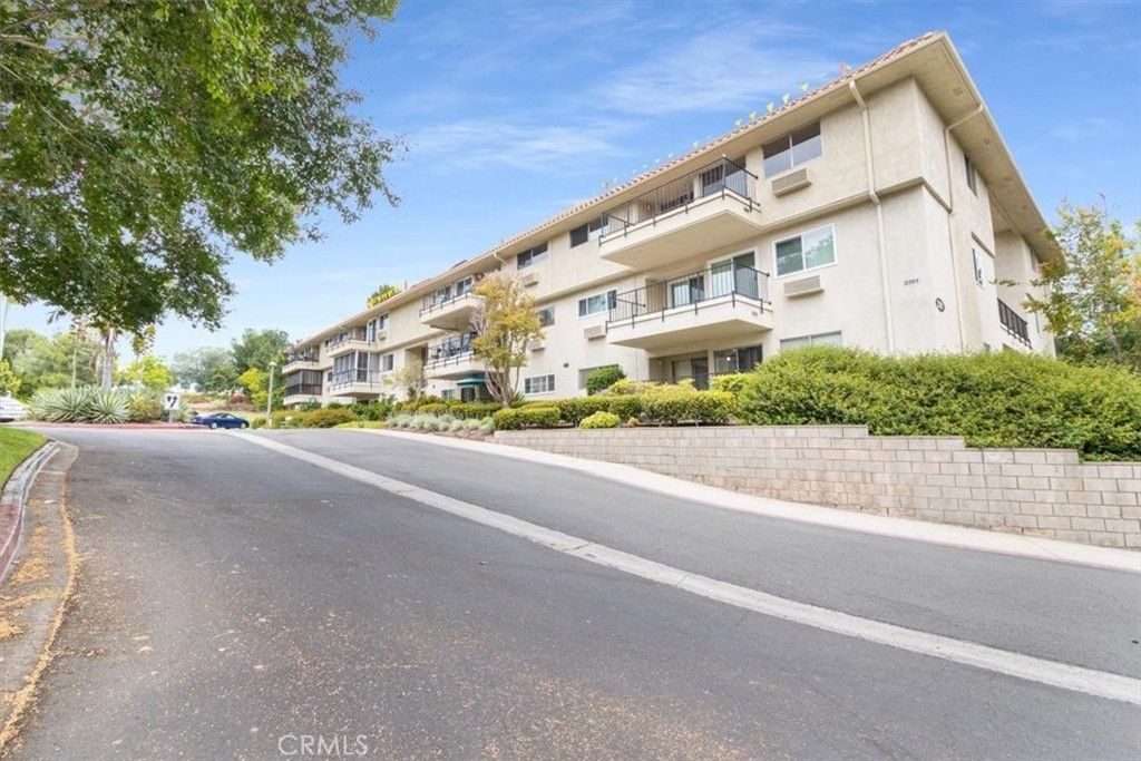 2391 Via Mariposa W # 3e, Laguna Woods