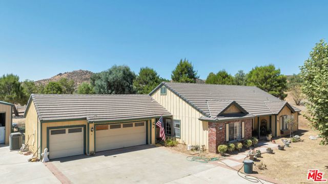 11734 Chisholm Court, Agua Dulce
