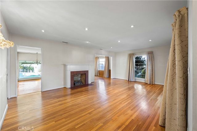 1207 Graynold, Glendale