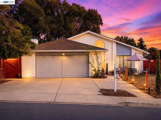 20 Dunes Way, Antioch
