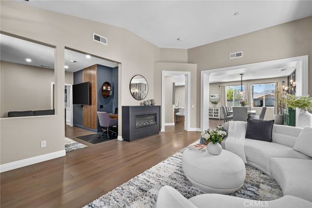 5526 Lincoln, Hemet