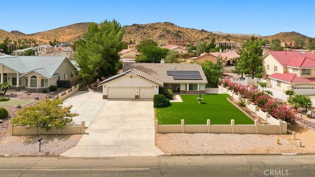 18668 Kamana Road, Apple Valley
