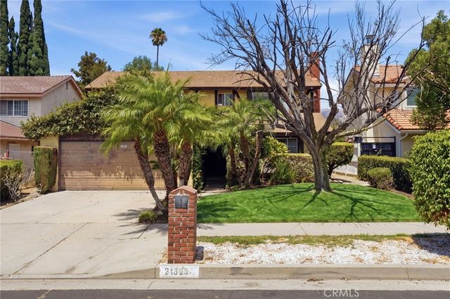 21823 Hiawatha Street, Chatsworth