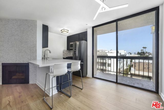 7320 Hawthorn Avenue # 319, Los Angeles