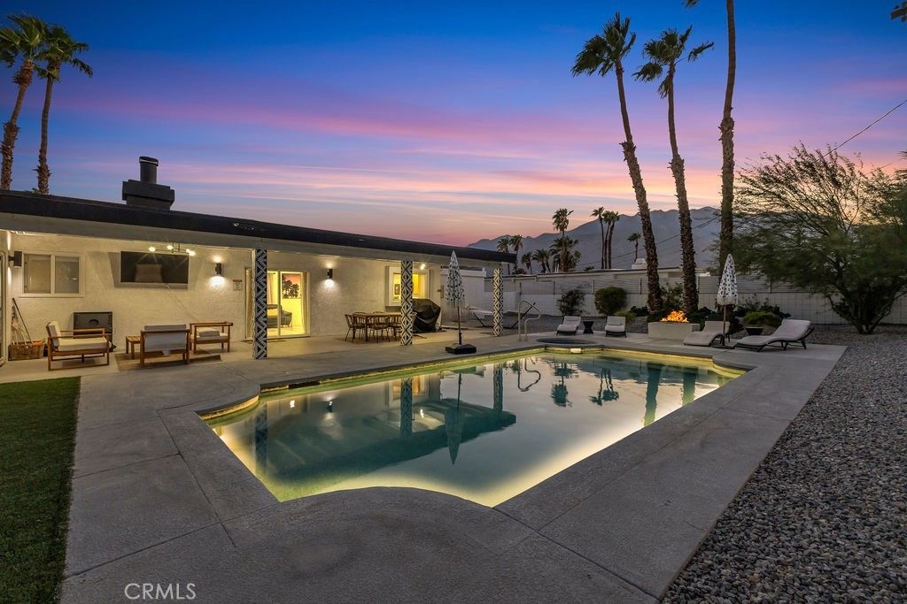 3030 E Vincentia, Palm Springs