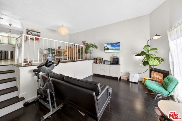 9034 Willis Avenue # 14, Los Angeles