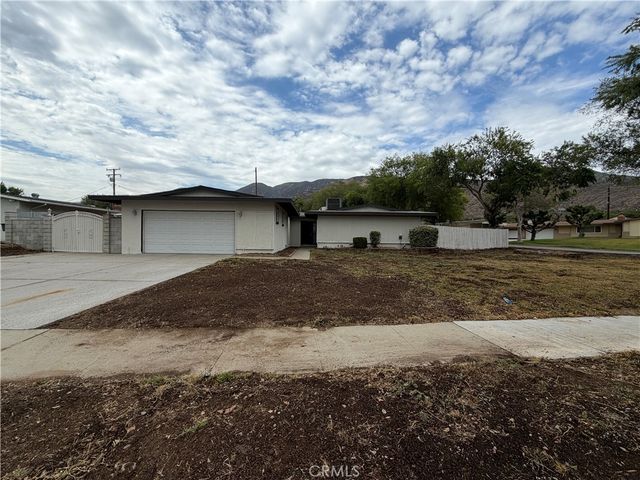 378 W 53rd Street, San Bernardino