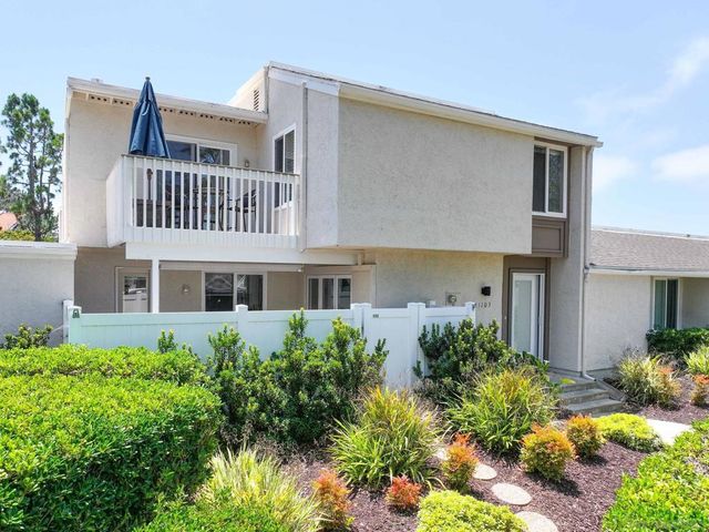 1103 Woodlake Dr, Cardiff By The Sea