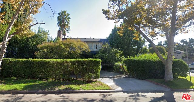 5904 Mammoth Avenue, Los Angeles